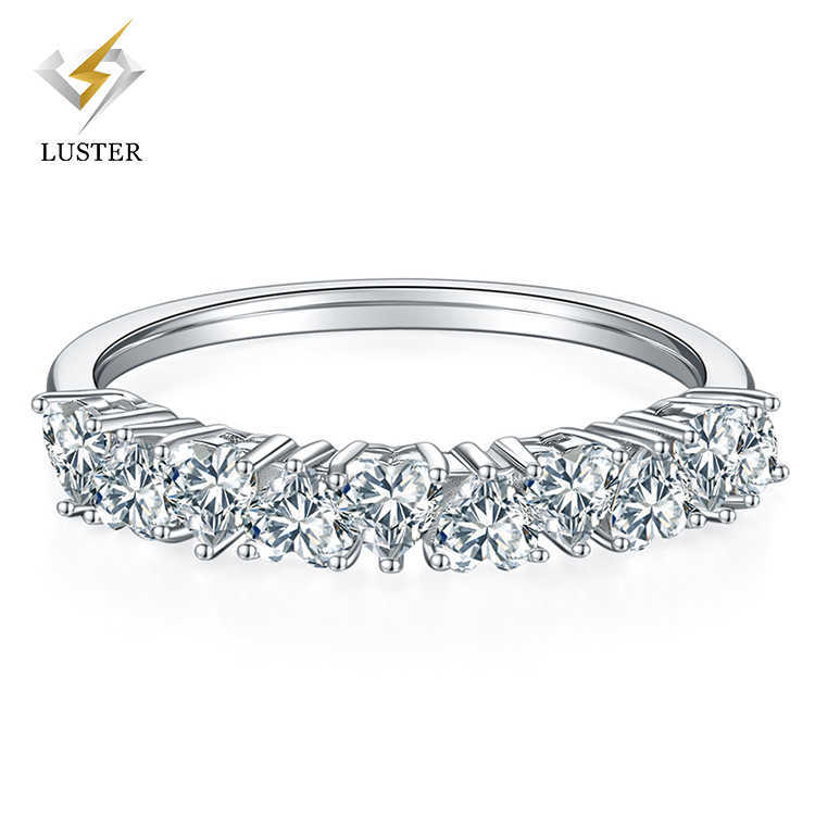 Shiny Jewelry D VVS1 Heart Brilliant Cut Moissanite Diamond Band Wedding Moissanite Silver Ring