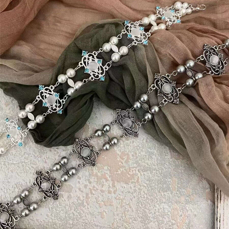 Spicy Girl Y2K Sweet Cool Crystal Pearl Necklace, Small and Design, High Grade Choker Neckchain, Collar Chain, Female