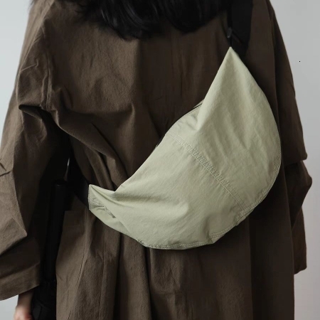 Bugu Forest Same Nylon Cloth Women's Casual Wide Strap Single Shoulder Crossbody Simple and Lightweight Moon Bag #swissmilitary