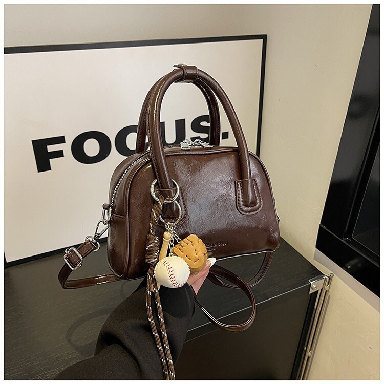2025 New Fashion Korean Handbag Autumn/Winter Edition Underarm Shoulder Bowling Commuter Versatile Size Bag #swissmilitary