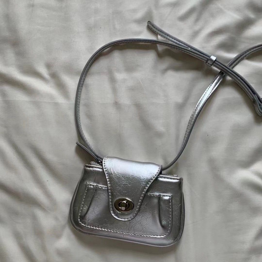Whiterm2025 Korean new women's mini cute oil wax leather chain shoulder diagonal crossing small bag mouth red envelope #swissmilitary