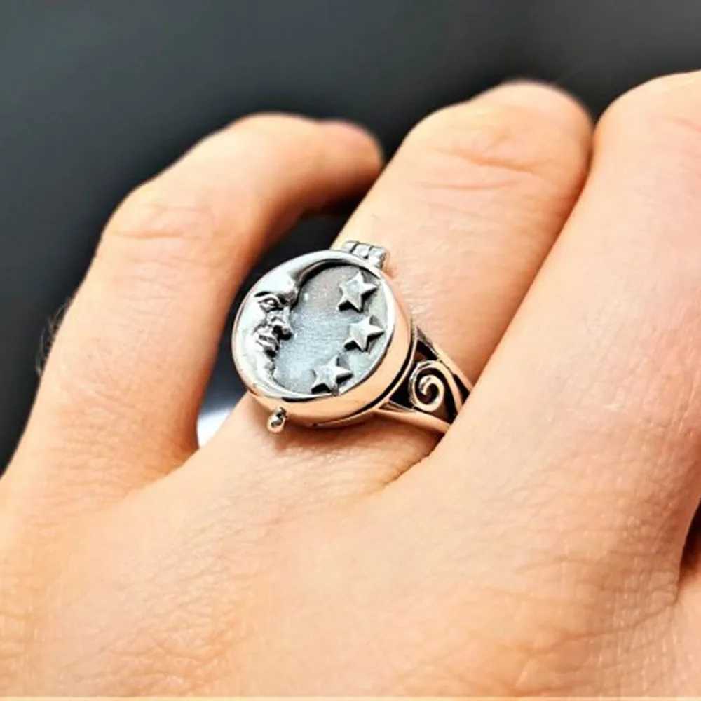 Men Punk Vintage Star Moon Flip Box Ring Open Ring Fashion Trend Hip-Hop Rock Style Popular Party Jewelry Creative GiftXJ250219