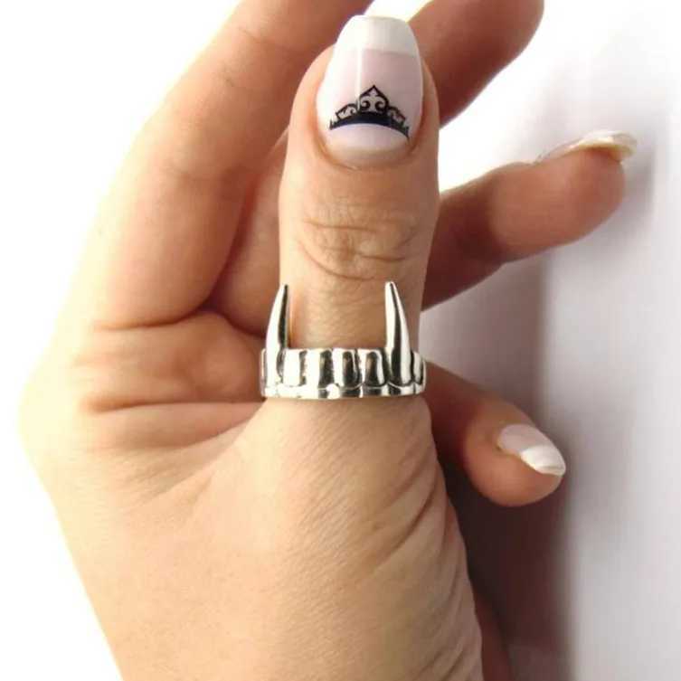 Antique Silver Color Vampire Teeth Open Ring For Women Men Retro Creative Hiphop Adjustable Rings Punk Party Jewelry A965XJ250219