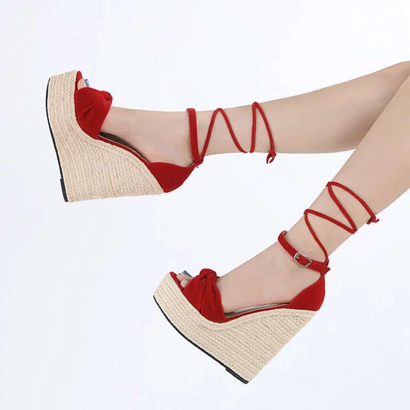 Fashion Solid Platform Wedges Sandals Women Design Buckle Strap Cane Weave Summer Peep Toe Ladies Shoes