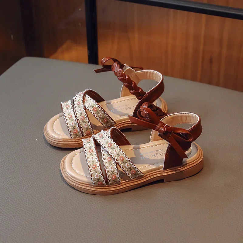 Summer Girls Sandals Fashion Embroider Flower Children Princess Shoes Open-toe Sweet Bowknot Kids Causal Flat Sandals Soft Sold 250219