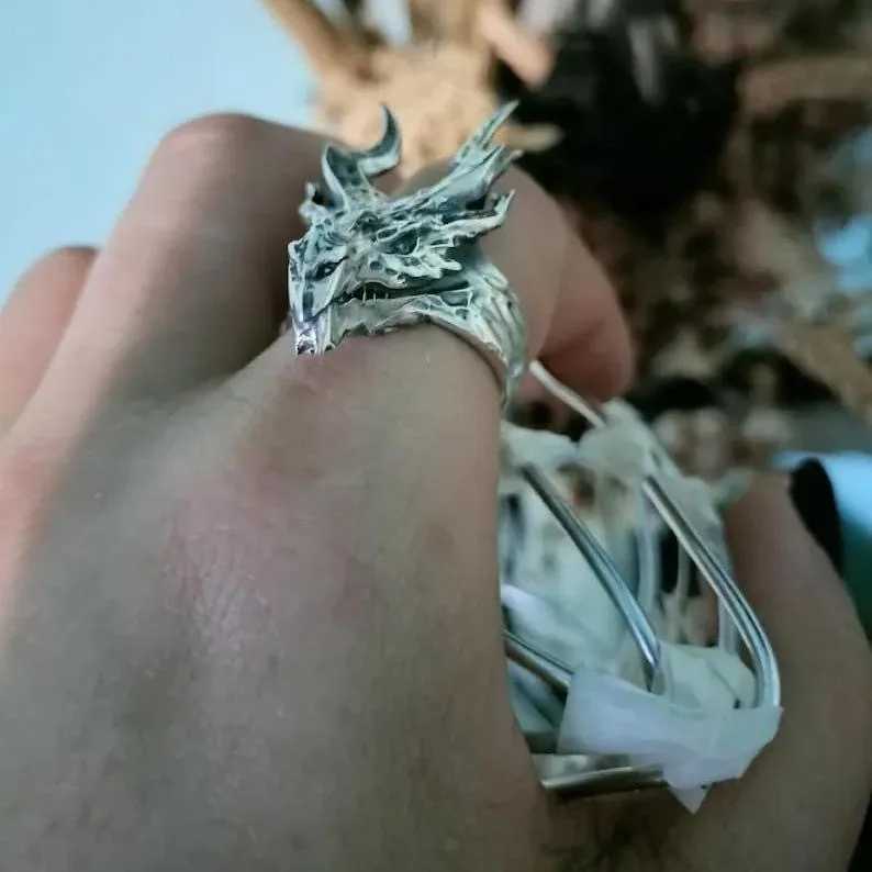 Personality Punk Magic Dragon Head Opening Adjustable Ring for Mens Fashion Dragon Rings Hip Hop Jewelry Accessories GiftsXJ250219