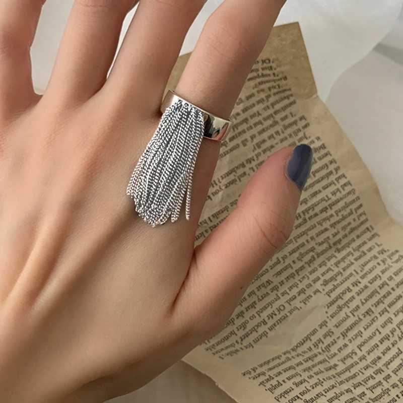 Hip Hop Punk Tassel Rings for Women Elegant Charm Vintage Unique Ring Tassel Ring Silver Color Rings Party Jewelry GiftsXJ250219