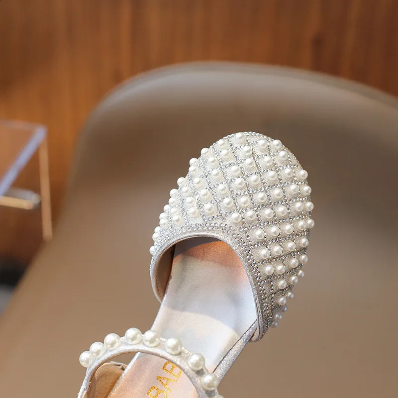 Gorgeous Rhinestone Horseshoe Heel Girls Sandals Wedding Party Beading High Heels Shoes for Kids Girls Princess Shoes H05195 250219