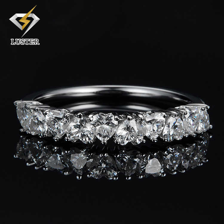 Shiny Jewelry D VVS1 Heart Brilliant Cut Moissanite Diamond Band Wedding Moissanite Silver Ring