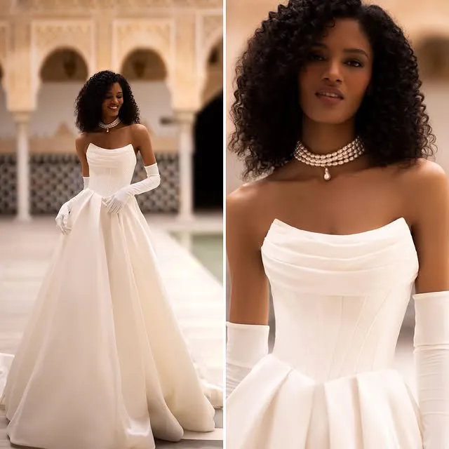 Vintage Satin White Strapless Satin Wedding Dresses Pleats Sleeveless Bridal Gowns Sweep Train Noble Lady Brides Gown Customized Vestido de Novia Cust