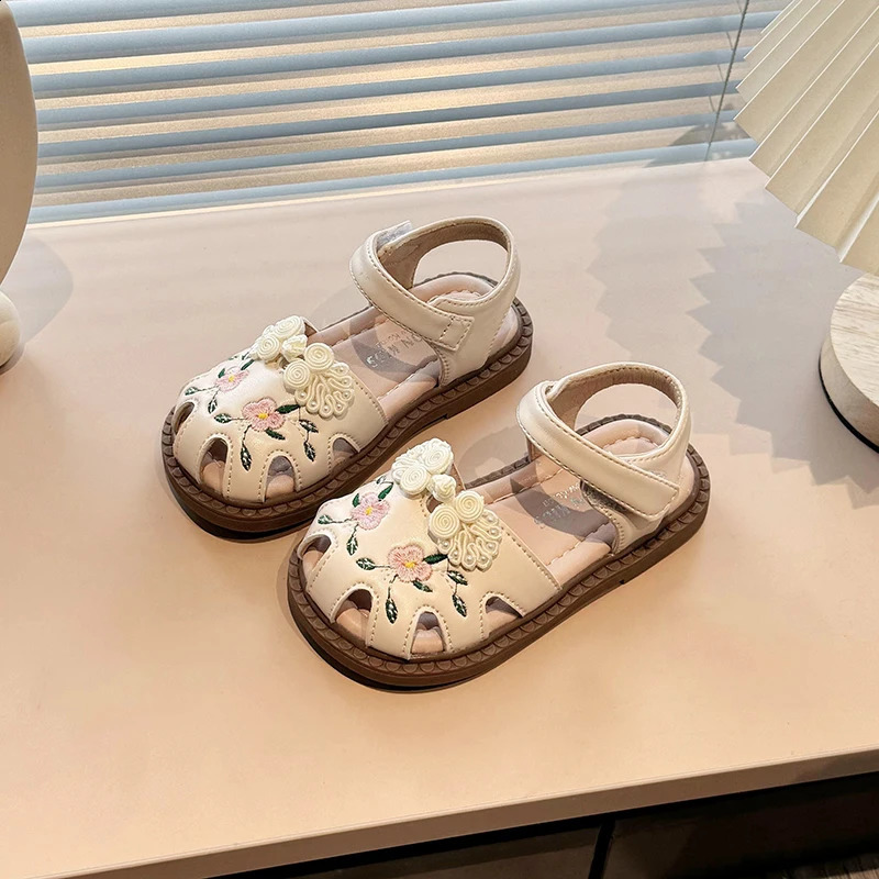 Girl Princess Dress Sandals Summer Chic Children Embroidery Half Sandals Fashion Sweet Flower Kids Cut-outs Flat Sandals Soft 250219