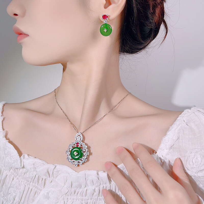 New Emperor Necklace Earring Set Jewelry Imitation Natural Green Jade Essence Charm Earrings Inlaid with Agate Safety Buckle for Women