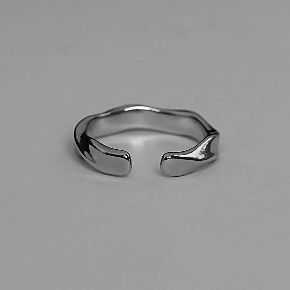 Mobius Wave Ring Silver Color Alloy Open Ring For Women Simple Retro Men Jewelry Trend AccessoriesXJ250219