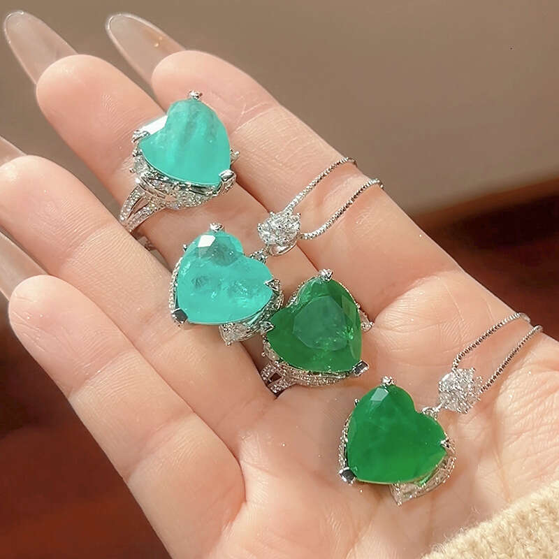 New jewelry set, heart-shaped ring necklace, grandmother green, niche, high-end, adjustable for women