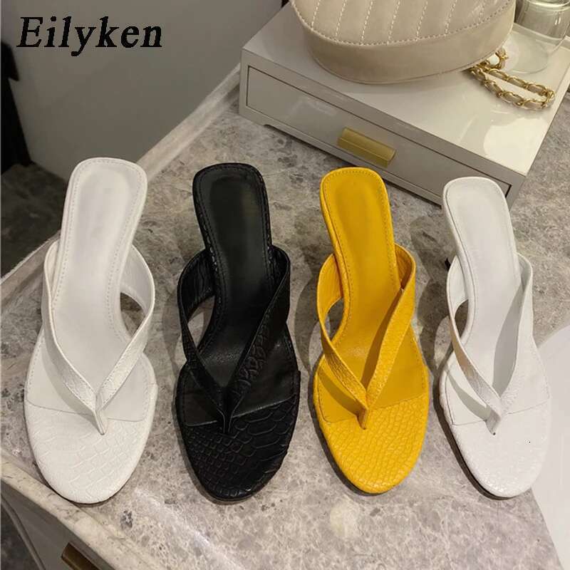 Brand Slipper Women Summer Outdoor Sandal Slip On Flip p Ladies Thin Low Heels Slides Elegant Shoes