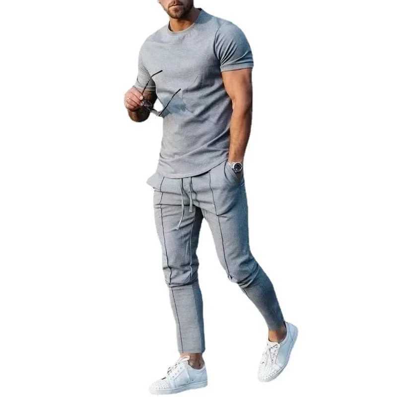 Sports Set Mens Fall 2023 Summer Solid Casual Round Neck Short Sleeve Sports T-shirt Two Piece Set for MenXJ250218