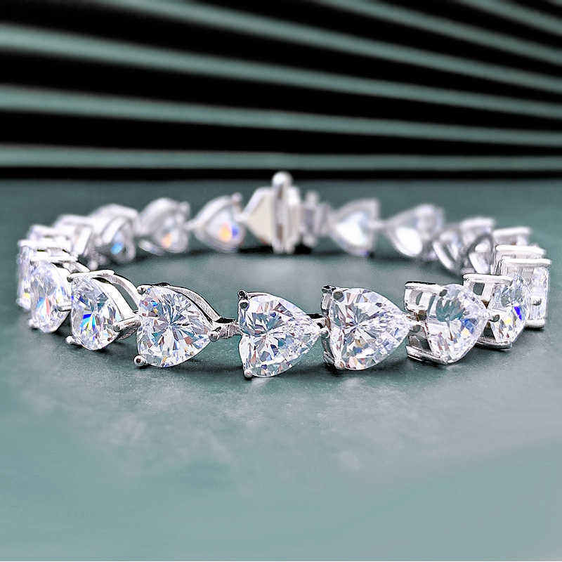 Luster Fine Jewelry Elegant Timeless Piece D White Full Diamond Heart Moissanite 925 Silver 10K 14K 18K Tennis Bracelet
