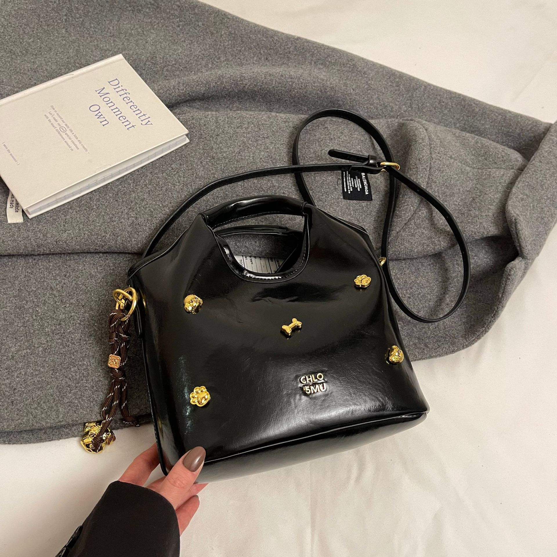Casual versatile crossbody bag for women in autumn winter 2025, new trendy and fashionable hand-held bucket bag, small outdoor handbag #swissmilitary