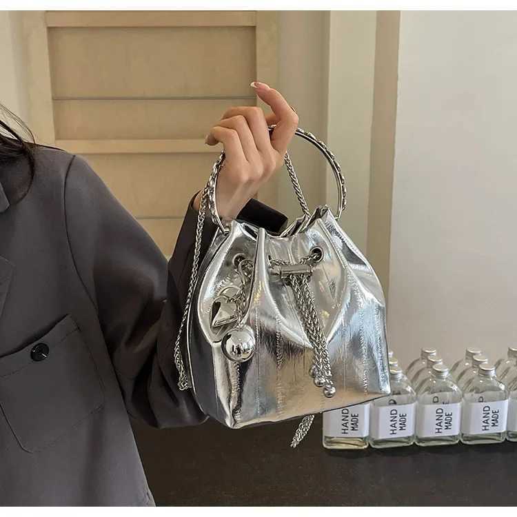 2024 Fashionable Silver Bucket Bag for Women Luxury Chain Handbag Ladies Purse Simple Girls Evening Bags Designer Shoulder Bag Y250218