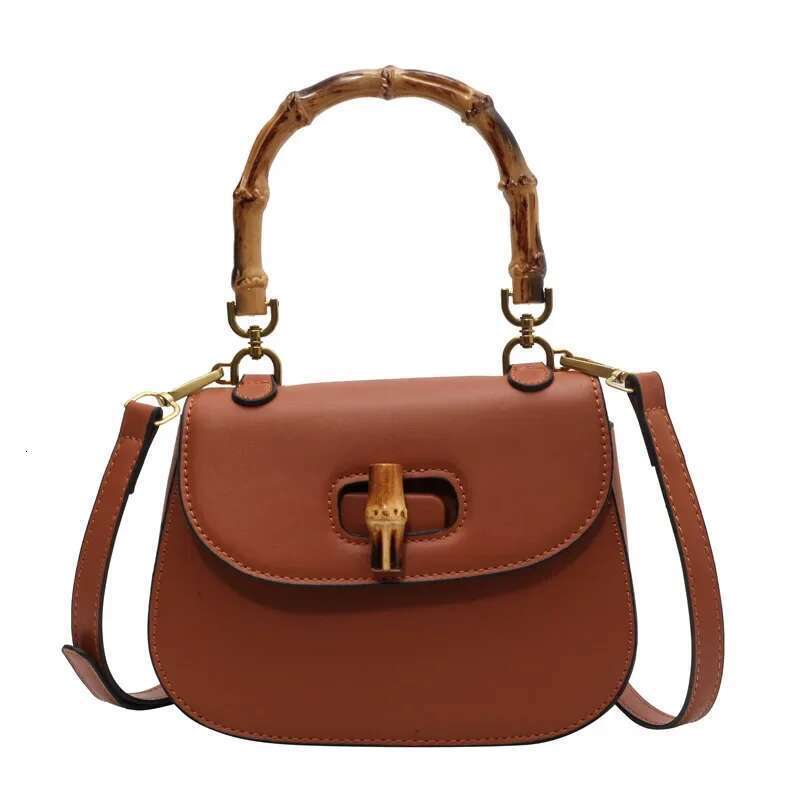 2024 Spring and Summer New Style Portable Women's Shoulder Bag High-end Texture Niche Design Light Retro Saddle