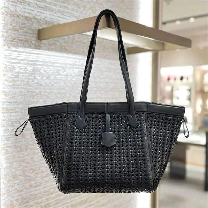 Fashionable Handmade Large Capacity Basket Women's 2025 New Export Underarm Single Shoulder Handbag Crossbody Bag