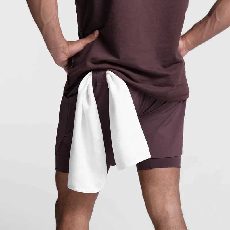 New breathable double-layer sports shorts for 2024 gym fitness fast drying beach exercise mens running shorts for short periods of time W250219