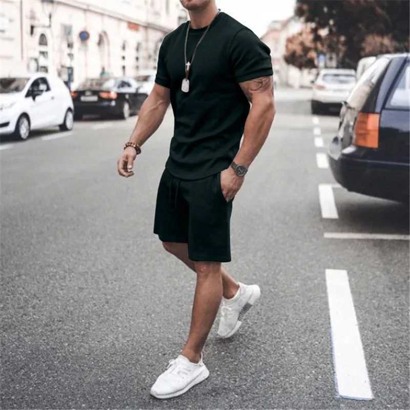 Solid Color Europe And The United States Mens 13 Color Summer New Short Sleeve Tshirt +Shorts 2pcs set Leisure Sports Men SuitXJ250218