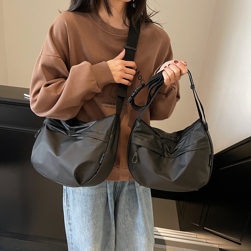 2025 new for women, large capacity Oxford cloth versatile shoulder crossbody dumpling bag, casual commuting student bag #swissmilitary