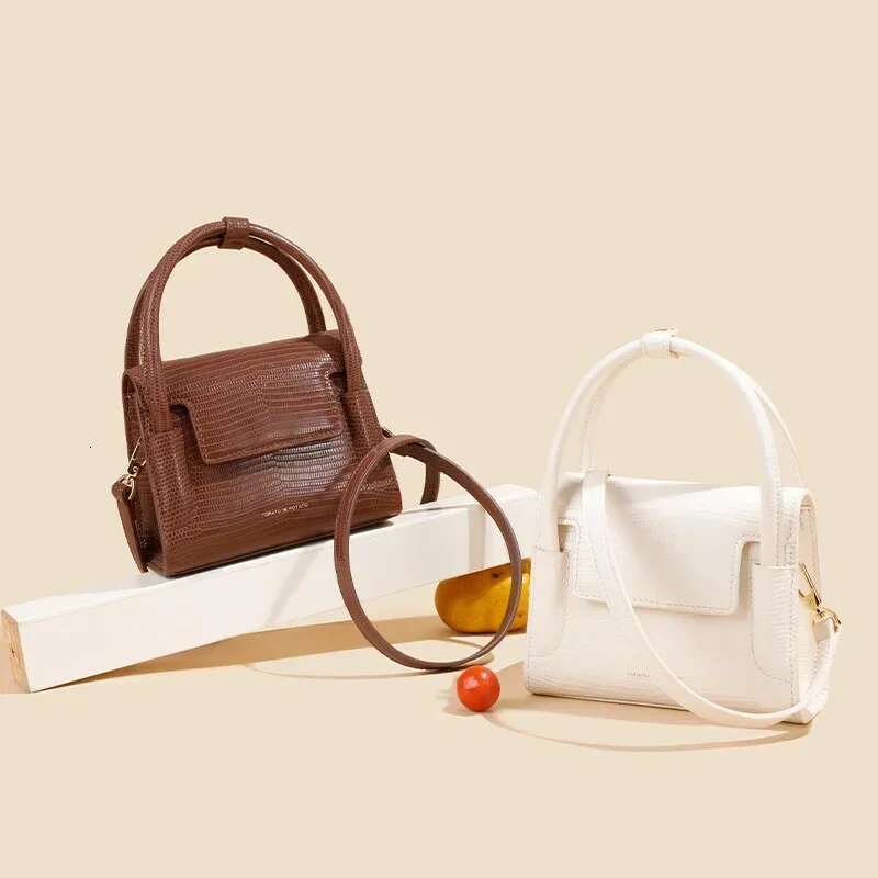 Genuine Women Flap Handbags Female Desinger Shoulder Purses Phone Bags Girls Crossbody Cow Leather Daybag