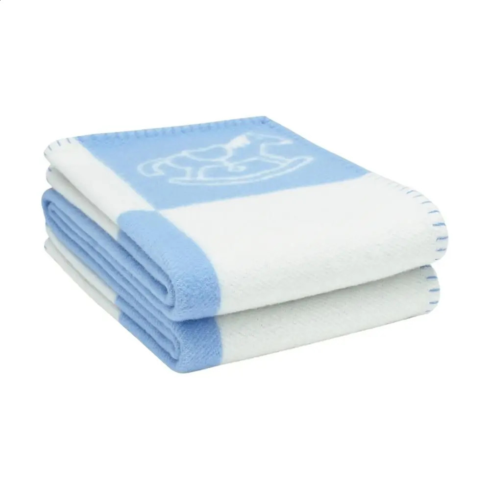 Infant Woolen Blanket With Cut Horse Pattern Pink Blue Thick Thermal Bedding Blankets 140CM*100CM 250218