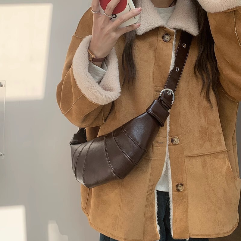 Cow horn women's armpit autumn and winter 2025 new fashion, Korean Kesong versatile crossbody bag, dumpling bag #swissmilitary