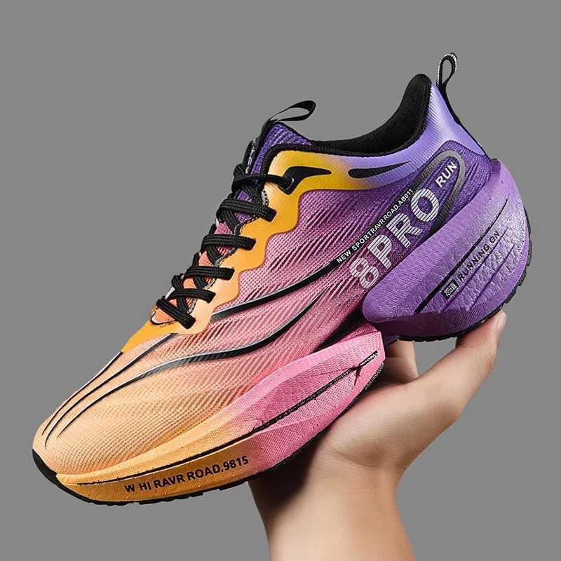 Mens Running Shoes 8PRO Carbon Plate Lightweight Sports Shoes Net Mesh Woven Trench Fly Line Lunarlite Foam Sole WholesaleC250411