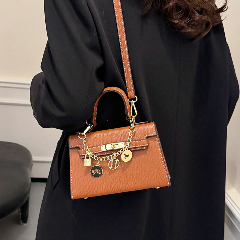 Leather Crossbody Bag hot for Women - Versatile Commuting Handbag, Stylish & Functional Design
