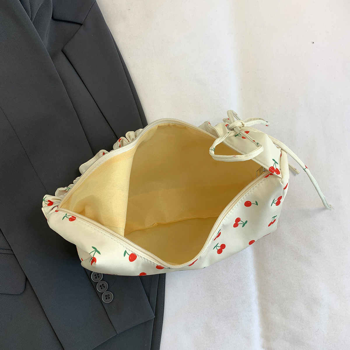 Small Fresh Art Printed Single Shoulder for Women, New 2025 Women's Large Capacity Scalable Crossbody Bag, Underarm Bag #swissmilitary