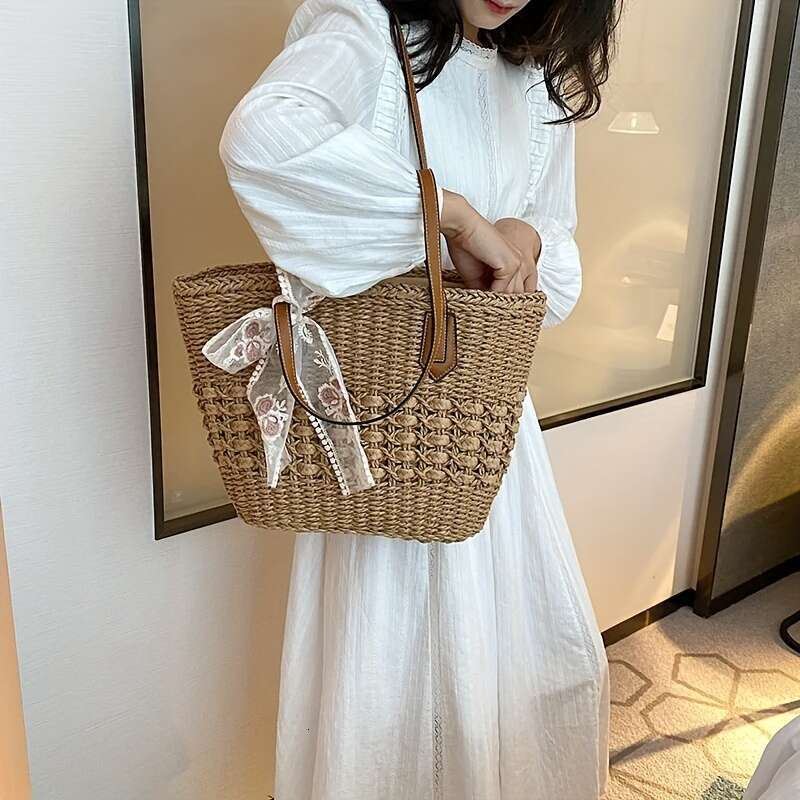 1pc Bohemian Style Handmade Straw Tote Bag for Women, Large Capacity Rattan Weave Basket with Zipper Closure, Beige and Khaki