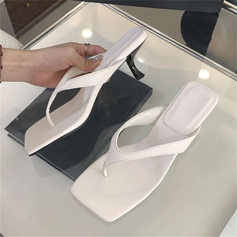 Summer Fashion Open Toe Clip-On Slippers Slides Low Heels Beach Sandals Ladies Flip-ps Mules Shoes