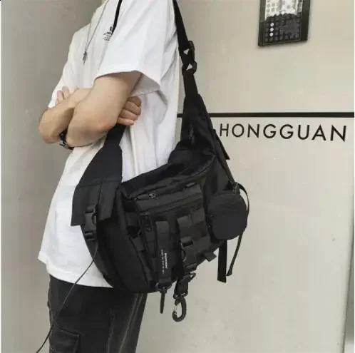 Messenger bag mens trend large capacity shoulder bag diagonal bag ins Japanese tooling bag student shoulder bag crossbody bags 250214