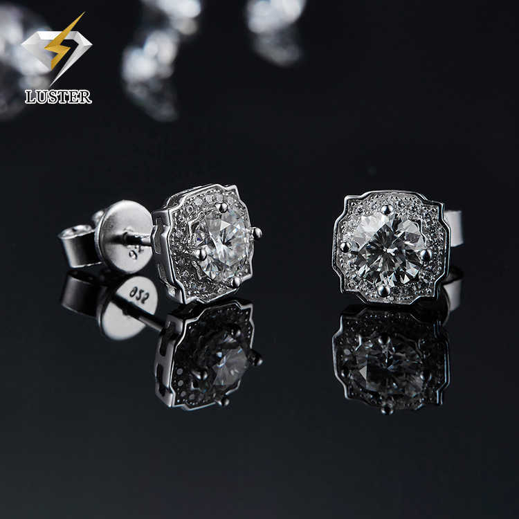 Exquisite Birthday Gifts Bud Shaped VVS Moissanite Earrings Moissanite Stud Earrings