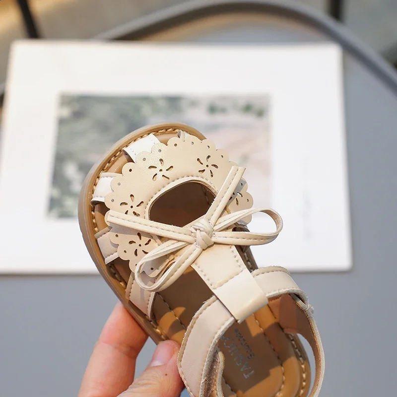 Summer Baby Girls Sandals Cut-Outs Lace Princess Shoes Children Sandals Anti Slip Soft Sole Toddler Kids Beach Shoes Size 21-30 250218