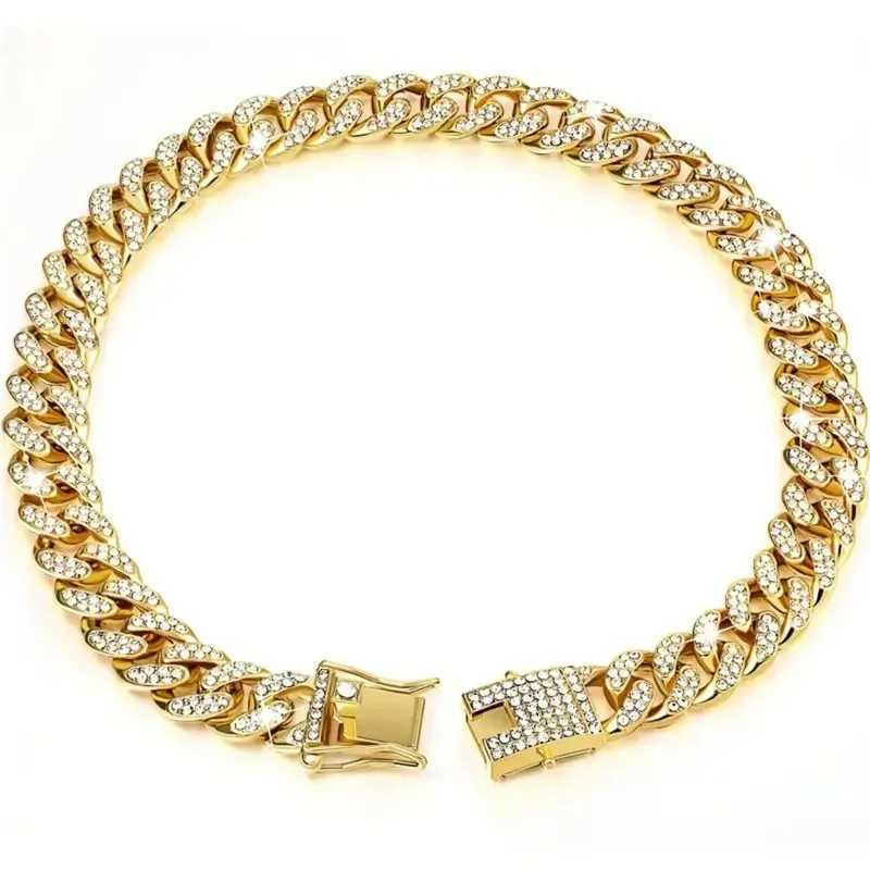 Dog Chain Diamond Cuban Collar Walking Metal Chain Collar with Design Secure Buckle Pet Cat Cuban Collar Jewelry Accessories W250219