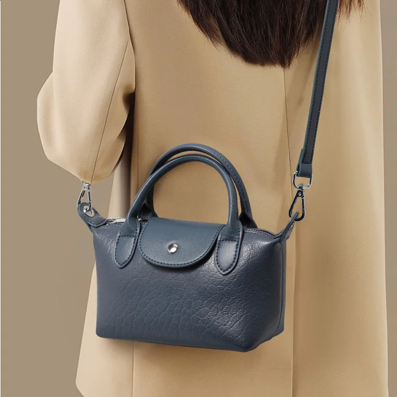 Bubble pattern cowhide niche versatile womens bag shoulder messenger handbag bag simple fashion womens bag zipper small shell 250214