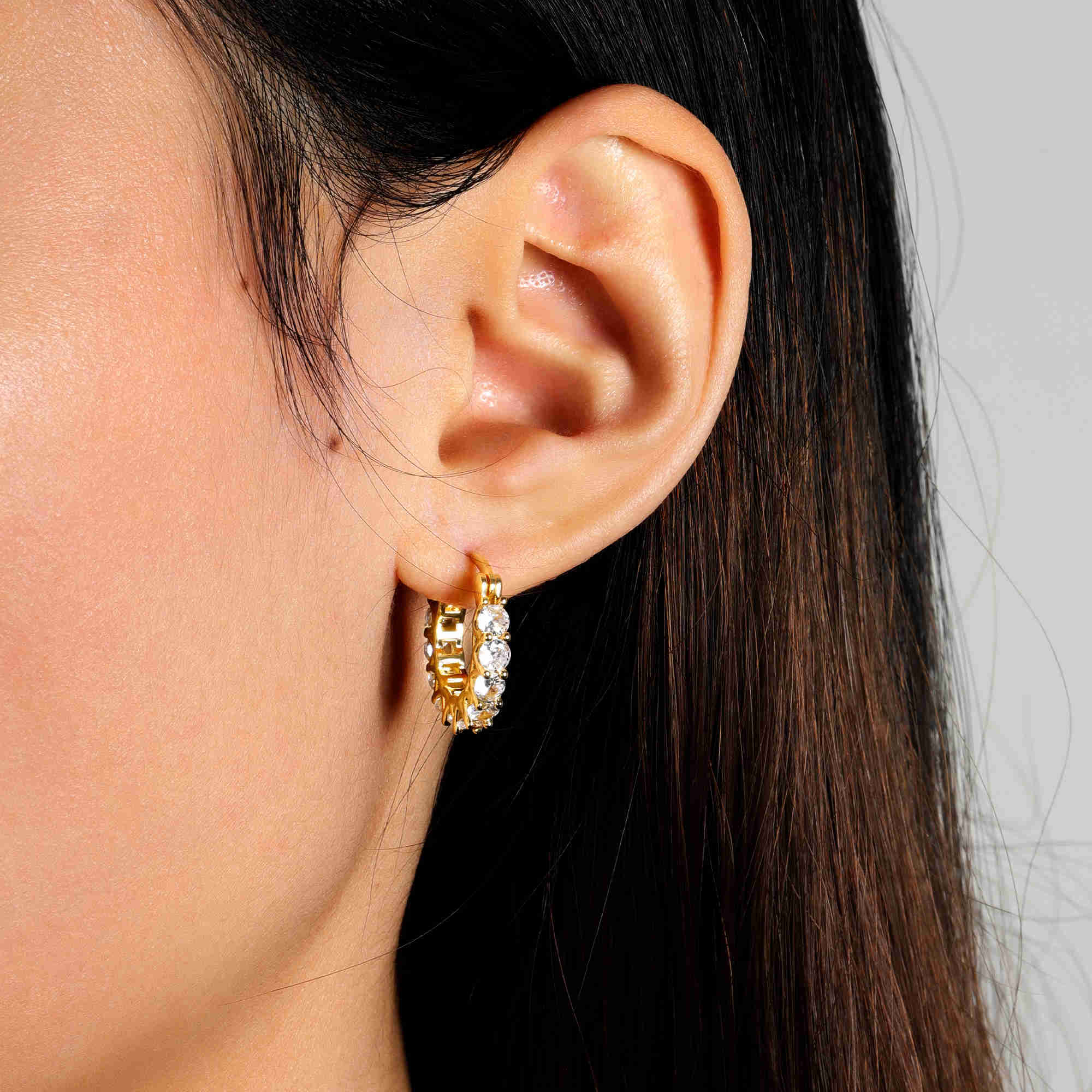 2023 Latest Daily Uses Ear Jewelry 10k/14k/18k Solid Gold GRA D White Huggie Hoop Moissanite Earrings