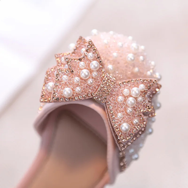 Girls Sandals Summer Butterfly Princess Shoes Baby Soft Bottom Bright Diamond Dance Shoes Pearl Performance Shoes H08068 250219