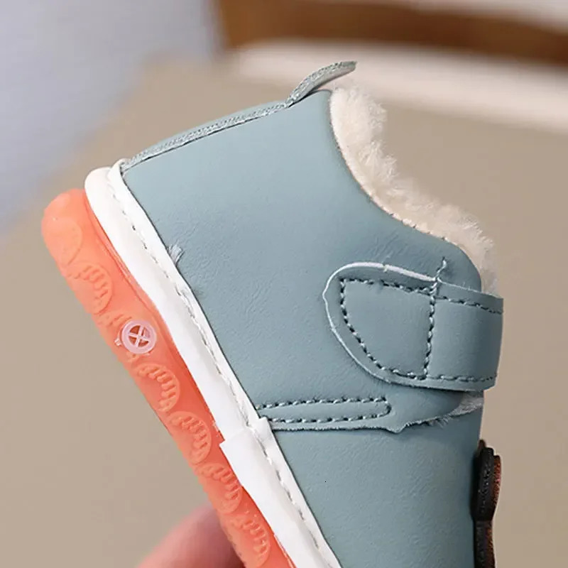 born Baby Girls Boys Shoes Soft Non-slip Infant Toddler Leather First Walkers Autumn Winter Plush Warm Kids Cartoon Sneakers 250219