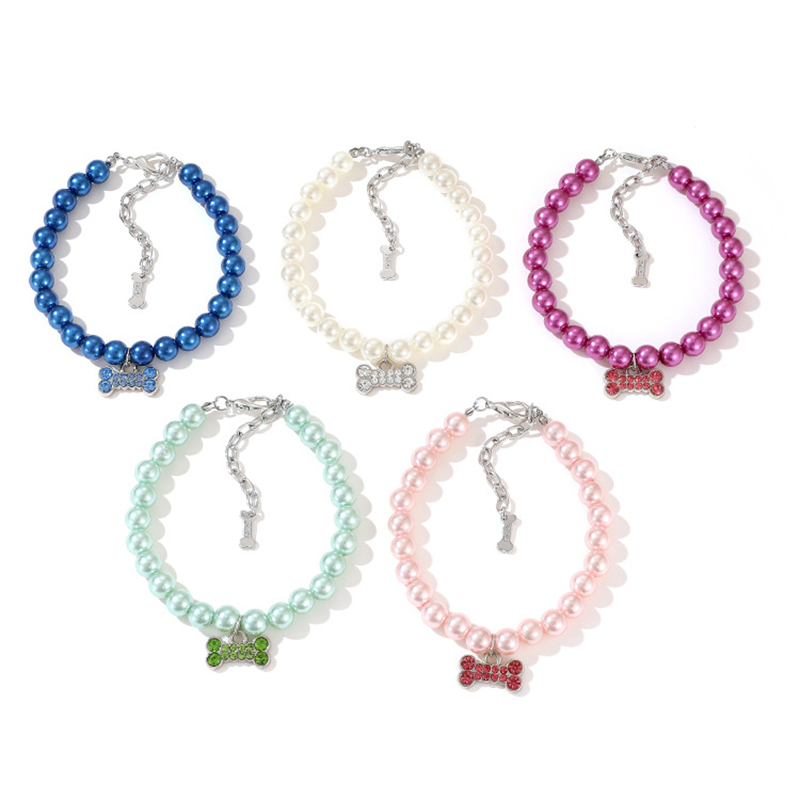 Fashion Pearl Dog Necklace with Shining Rhinestone Bone Charm in Different Colors, Jewelry Dog Necklace for Puppy Kitten Small Dogs Wedding Birthday G