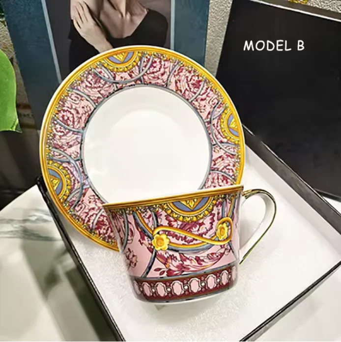 European Gold Rim Coffee Cups Bone China Handpainted Tea Cup Saucer Couples Mugs Drinkware Gift Box 250219