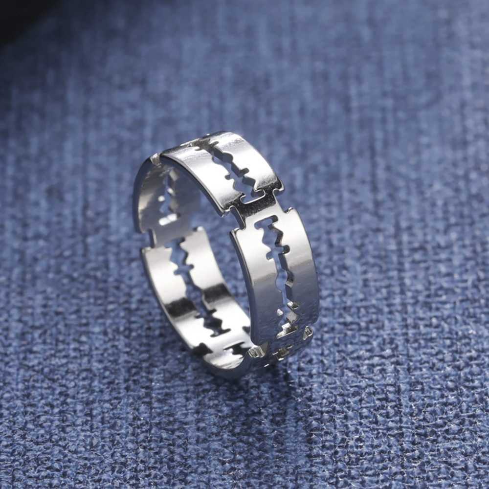 COOLTIME Stainless Steel Blade Rings for Men Women Punk Hip Hop Rock Silver Color Couple Ring Fashion Jewelry Gift WholesaleXJ250219