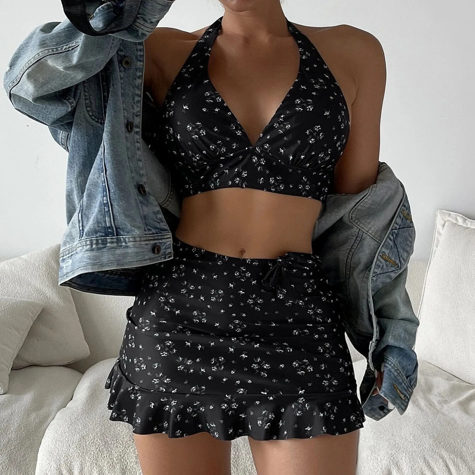 Women Halter Deep Bikinis Set Printed Three Piece Beach Wear Dress Sexy Ruffled Wrap Buttocks Swimwears Swimsuit 250219