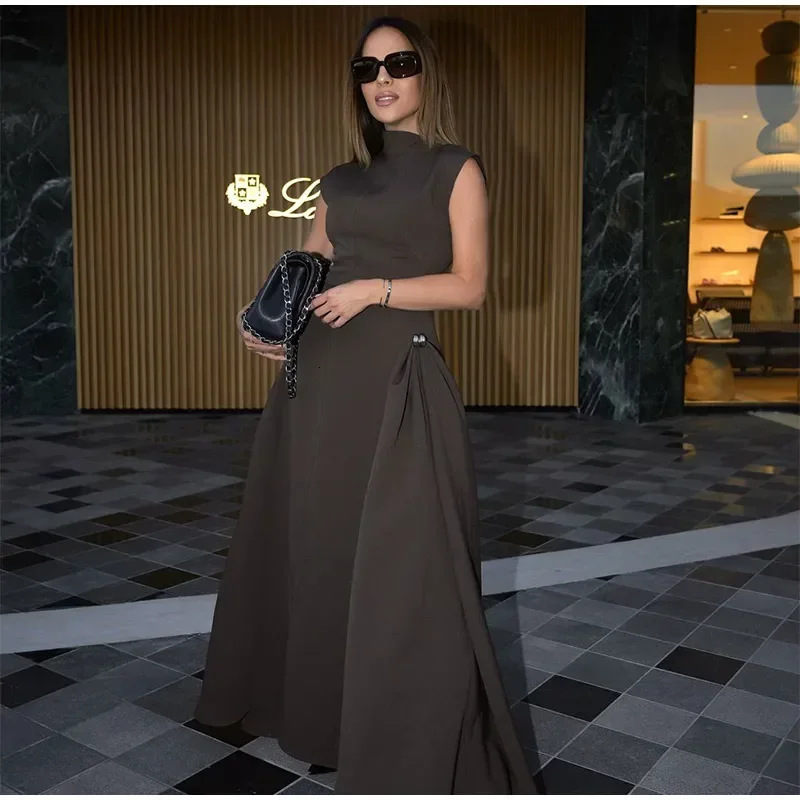european and american 2025 women's dress sweet and fresh solid color sleeveless elegant high waist round neck dress