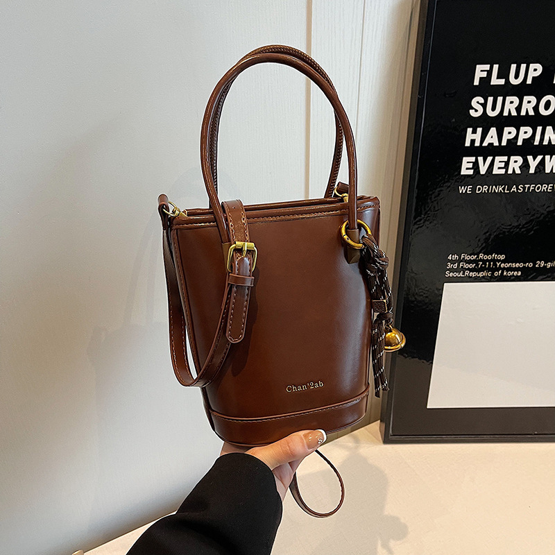 Simple handbag for women in spring 2025, new Korean version bucket bag, versatile and fashionable single shoulder crossbody bag #swissmilitary
